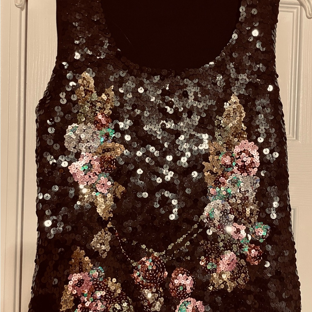 Michelle Nicole Small Beautiful Sleeveless Sequin Black Top EUC - Picture 5 of 8